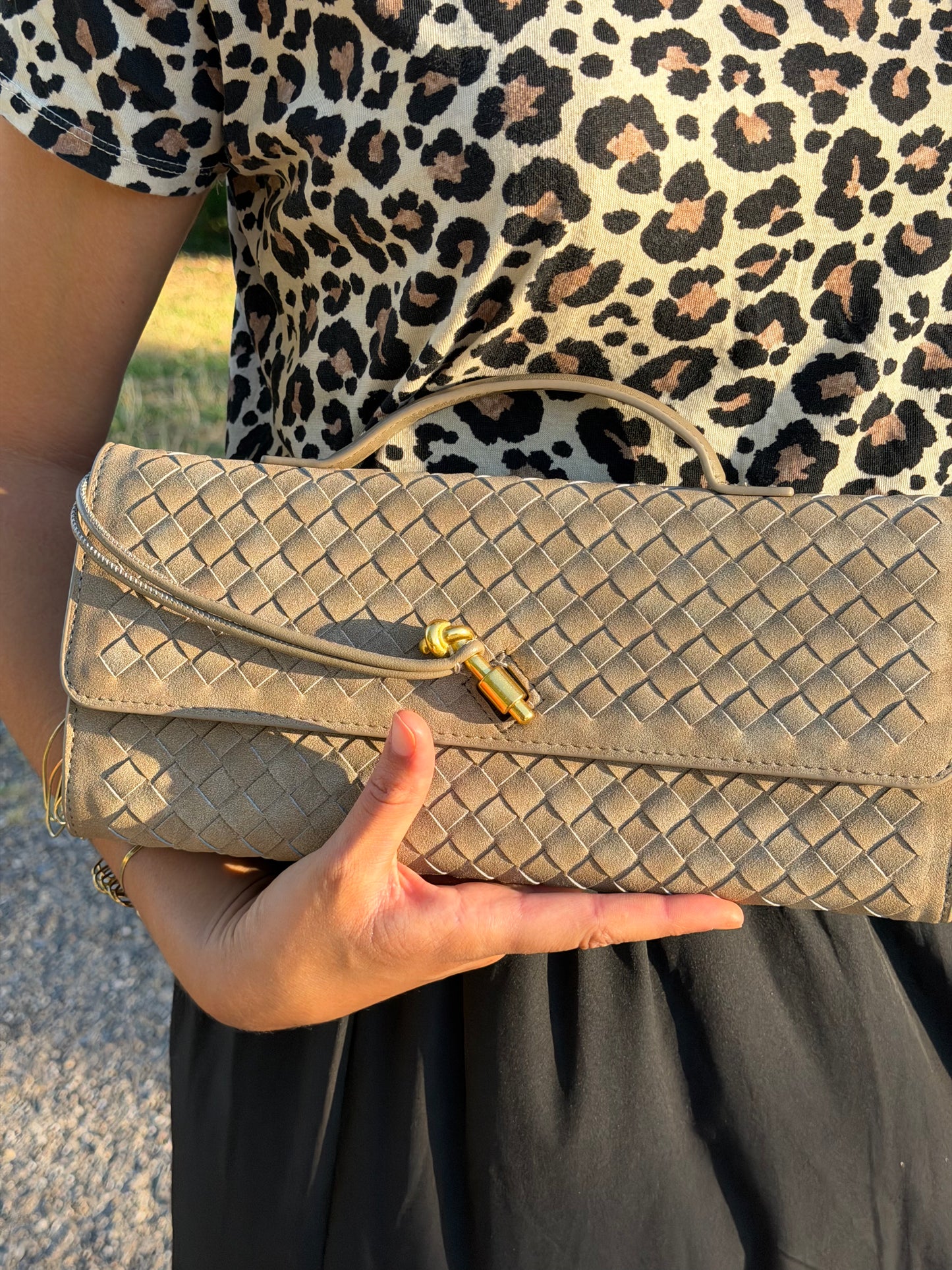 Pochette tressée Pluma — édition suède 🤎 (INSPI B)